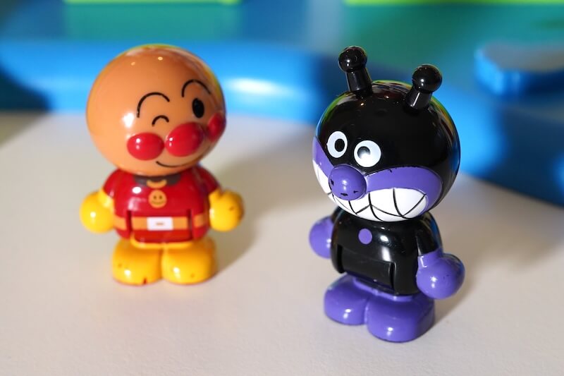 アンパンマンとばいきんまん (3)